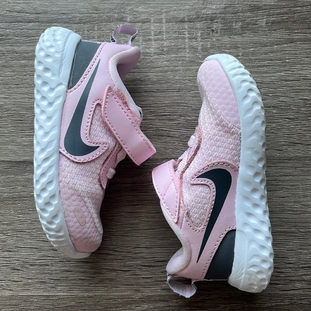 5C Baby Nike Revolution Sneakers 👟